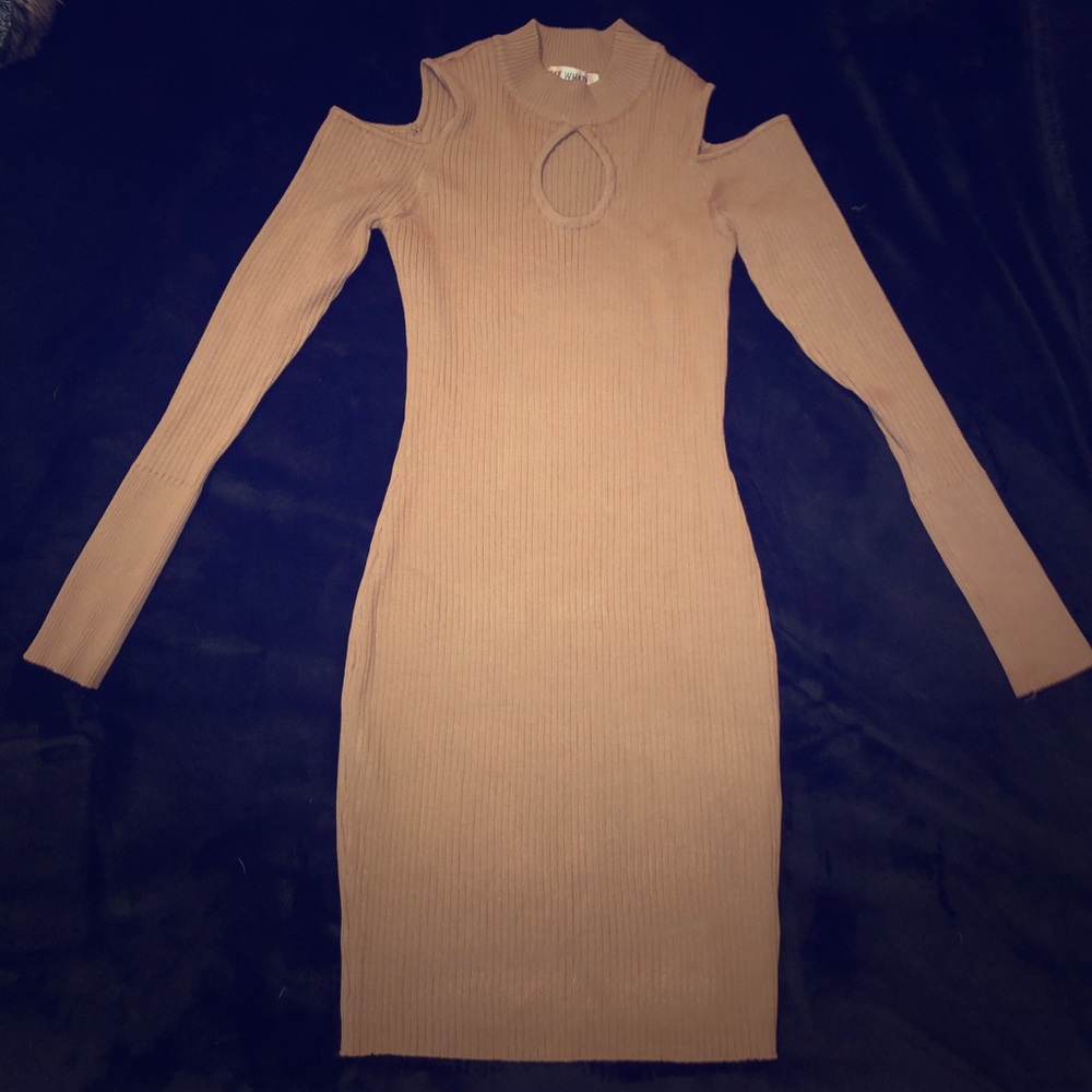 KNITTED MIDI DRESS